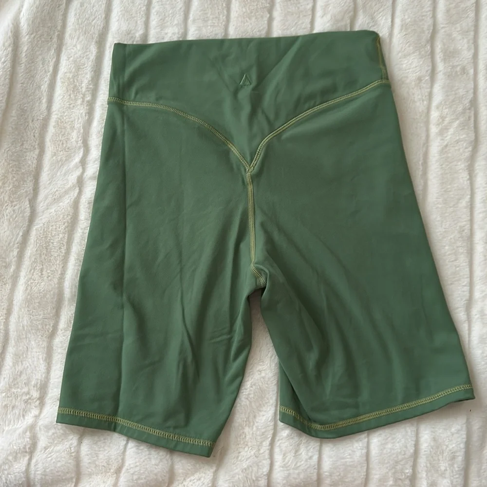 BUNDLE Vitality bike shorts - Picture 3 of 5
